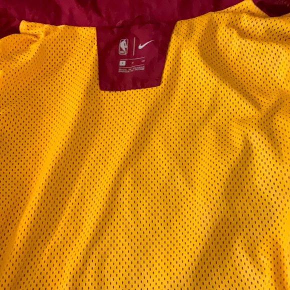 Nike Men’s Size Small Cleveland Cavaliers Zip Up Jacket, Great Condition! - Picture 6 of 11
